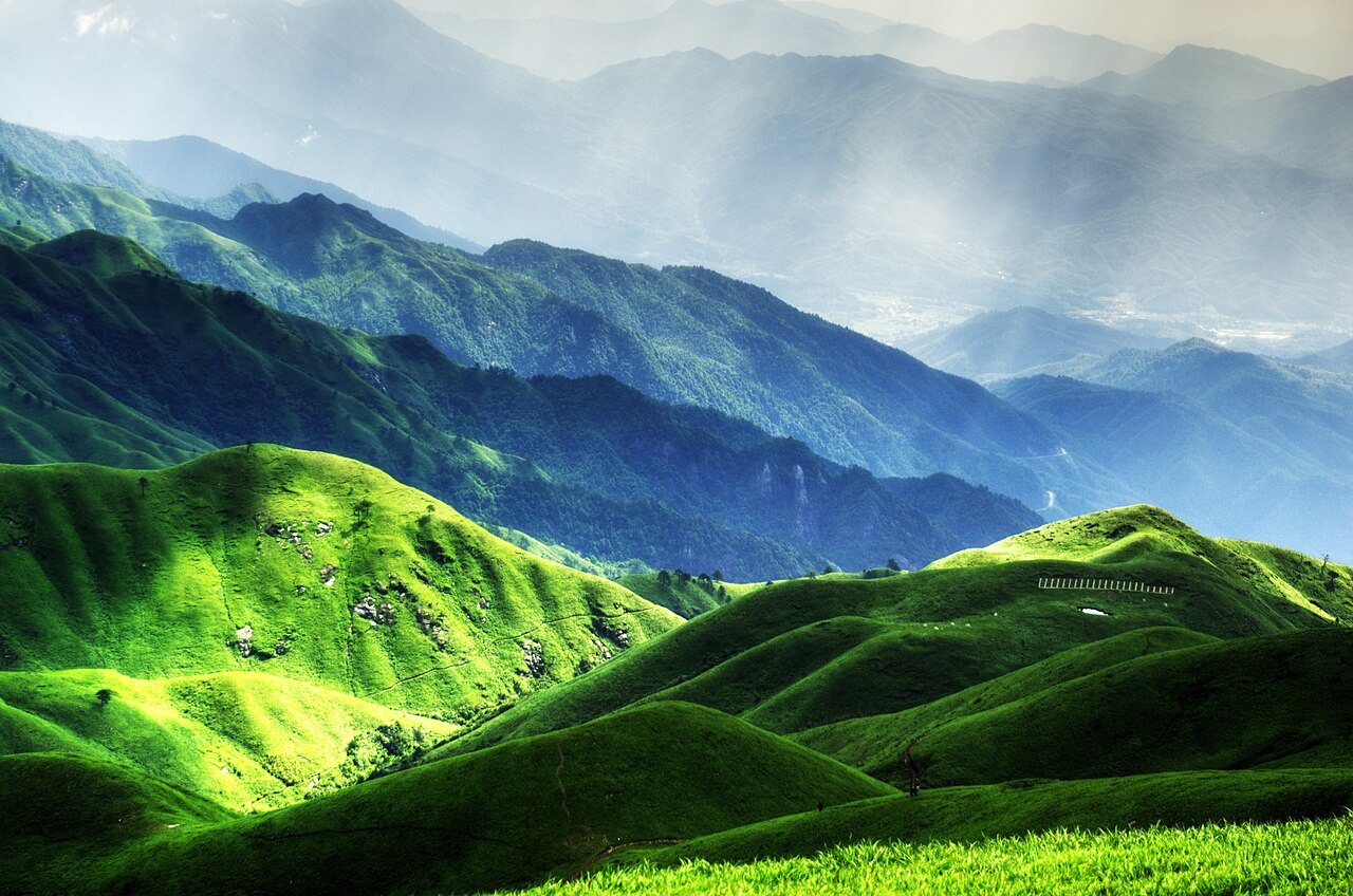 Wugongshan: Alpine Grassland & Camping