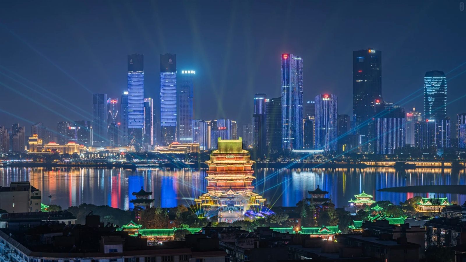 One River, Two Banks: Nanchang's Gan River Riverfront